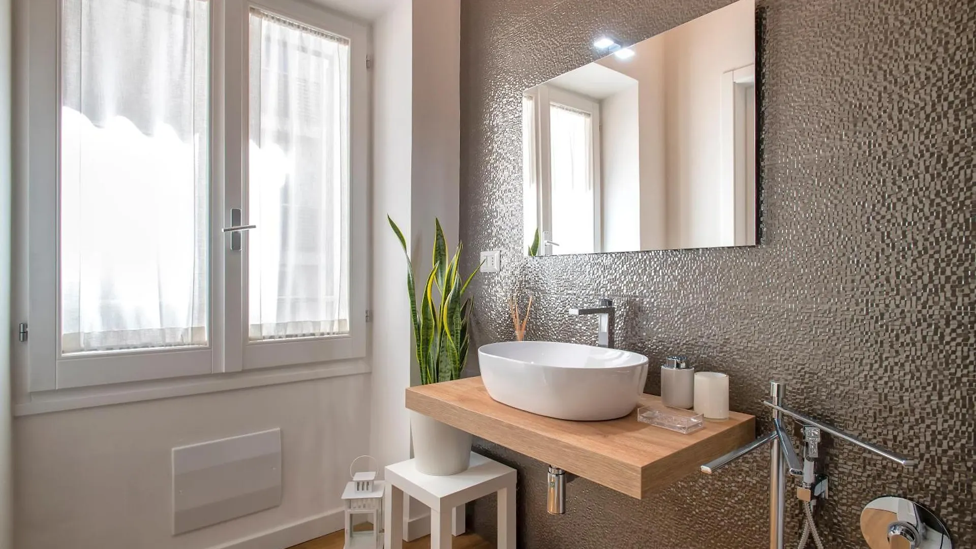Alghero Centro - Hg Sixty-Seven 0*,  إيطاليا